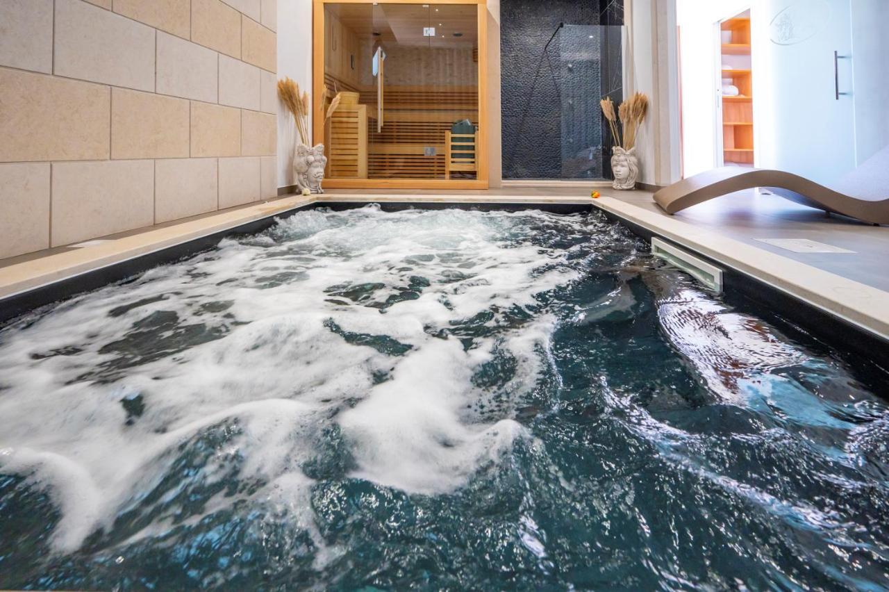 Villa Carmiano Luxury Bedrooms In Avola In The Province Of Syracuse With Spa And Swimming Pool And Wonderful Seaview Zewnętrze zdjęcie